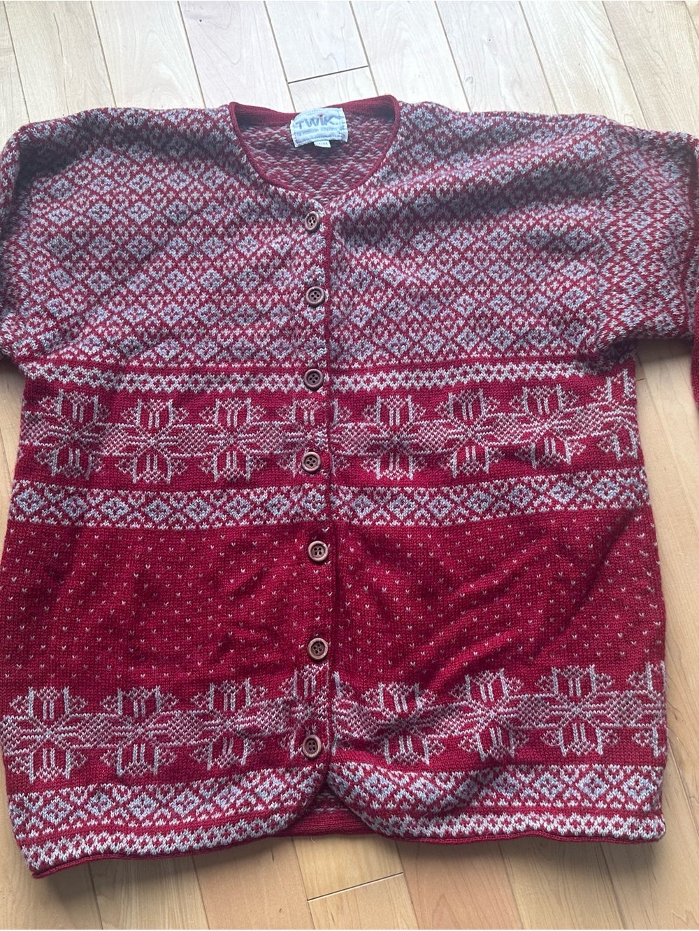 Vintage Simons Women’s 100% Wool Fairisle Cardigan Sweater